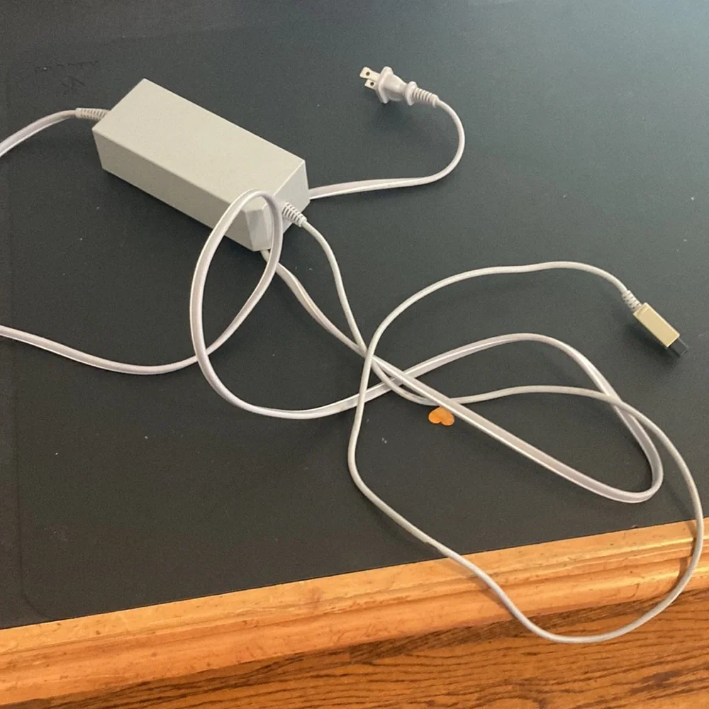 Wii power cord for Wii console.